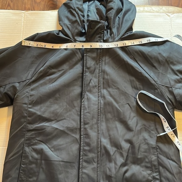 New-all in motion-L-black-Double full zip with Velcro and snaps jacket/coat - Picture 10 of 13